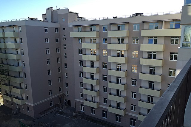 август 2016